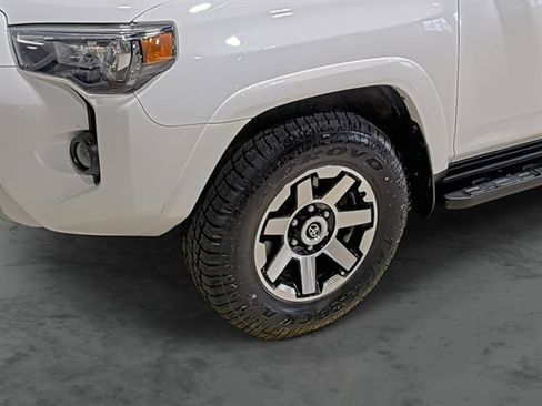 Used 2020 Toyota 4Runner TRD Off-Road Premium w/ Moonroof Package AWD/4WD image 7
