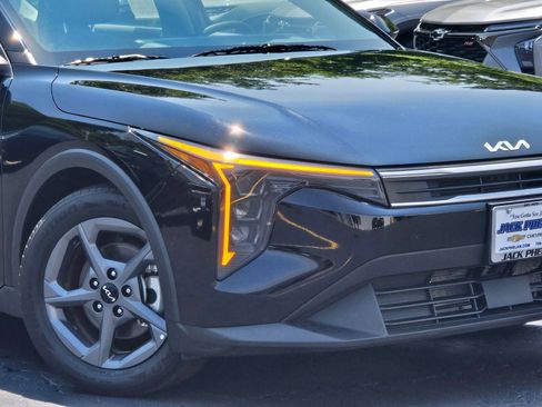 Used 2025 Kia K4 FWD image 3