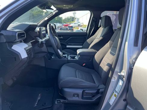 Used 2024 Toyota Tacoma TRD Off-Road AWD/4WD image 6
