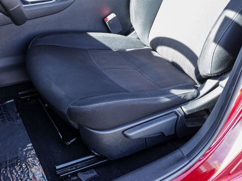 Used 2022 Nissan Sentra SV w/ Trunk Package image 18