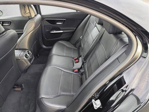 Used 2024 Mercedes-Benz C 300 4MATIC Sedan image 17