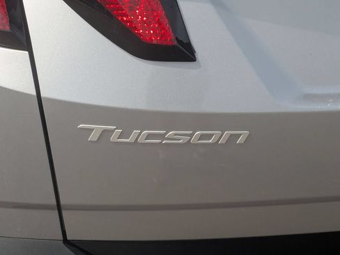 Used 2025 Hyundai Tucson SEL FWD image 11