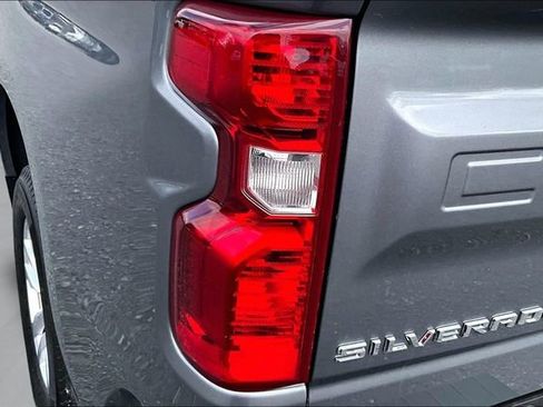 Used 2022 Chevrolet Silverado 1500 LT image 21
