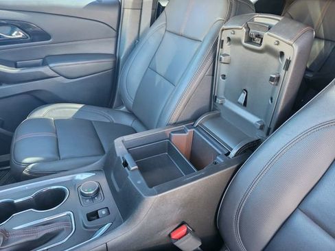 Certified 2023 Chevrolet Traverse RS image 30