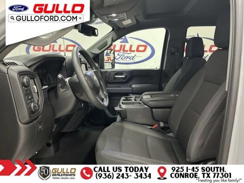 Used 2024 Chevrolet Silverado 2500 Custom w/ Custom Convenience Package AWD/4WD image 28