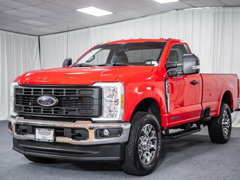 Used 2024 Ford F350 XL w/ XL Chrome Package image 3