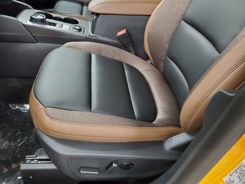 New 2026 Ford Bronco Sport Outer Banks w/ Outer Banks Tech Package+ AWD/4WD image 13