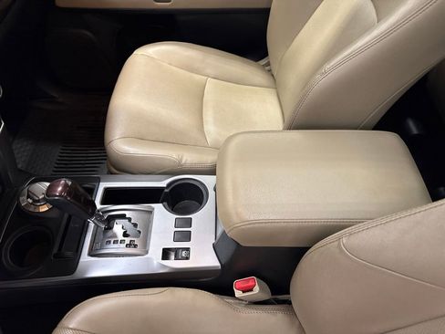 Used 2022 Toyota 4Runner Limited AWD/4WD image 16