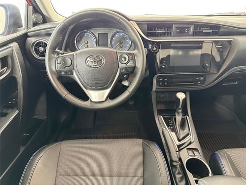 Used 2017 Toyota Corolla SE image 26