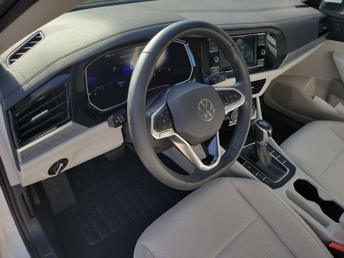 Certified 2024 Volkswagen Jetta SE FWD image 14