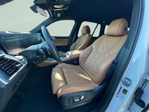 Certified 2024 BMW X5 sDrive40i w/ Premium Package RWD image 11