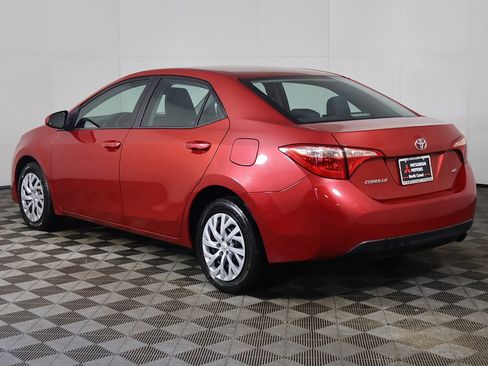Used 2019 Toyota Corolla LE image 7