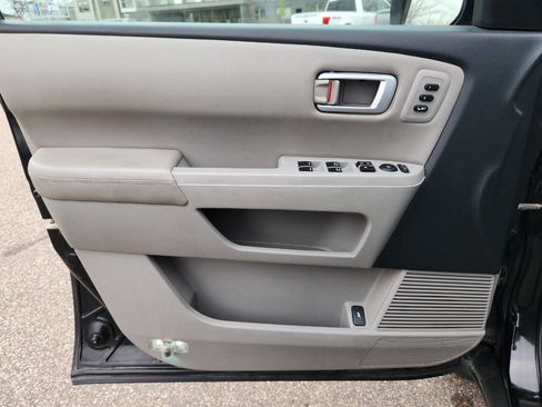 Used 2012 Honda Pilot Touring image 22