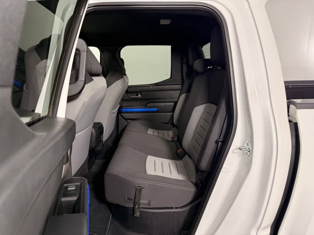 Certified 2025 Toyota Tacoma TRD Off-Road AWD/4WD image 15