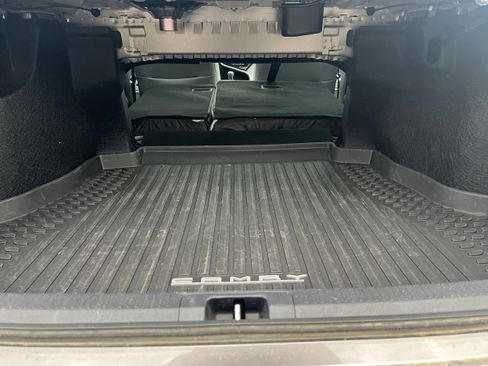 Used 2023 Toyota Camry XLE image 12