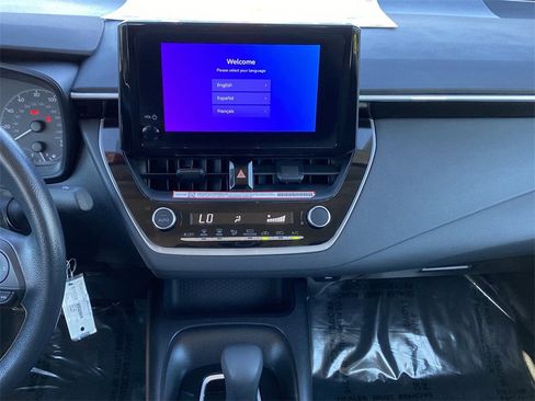 Certified 2025 Toyota Corolla LE image 26