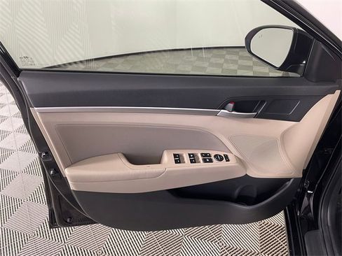 Used 2020 Hyundai Elantra Value Edition w/ Cargo Package (C1) image 16