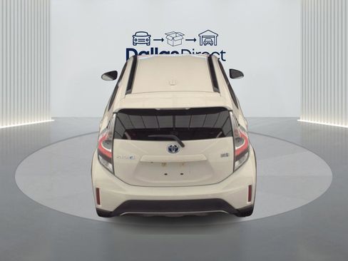 Used 2018 Toyota Prius C Two image 6