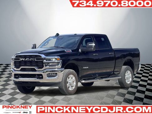 Used 2025 RAM 2500 Big Horn AWD/4WD image 1
