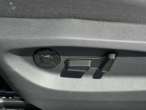 Used 2026 Volkswagen Tiguan SE R-Line AWD/4WD image 18