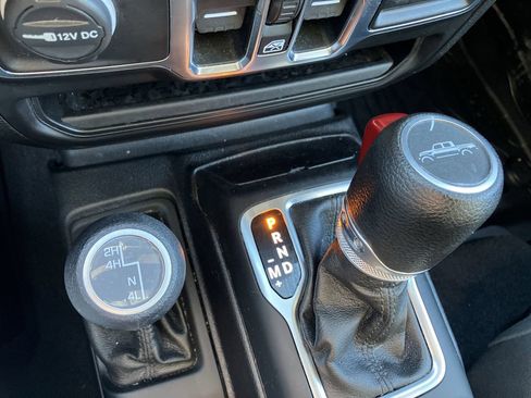 Used 2020 Jeep Gladiator Sport w/ Quick Order Package 24S image 8