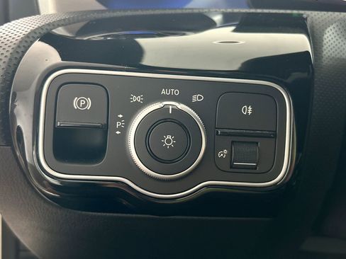 Used 2025 Mercedes-Benz CLA 250 image 14