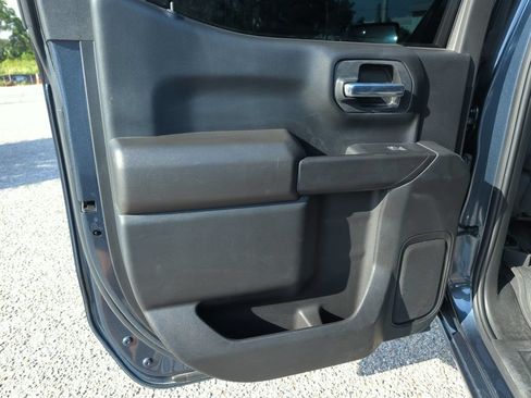 Used 2022 Chevrolet Silverado 1500 LT AWD/4WD image 27