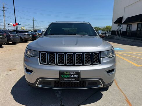 Used 2018 Jeep Grand Cherokee Limited AWD/4WD image 2