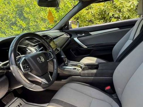 Used 2018 Honda Civic EX-T image 11