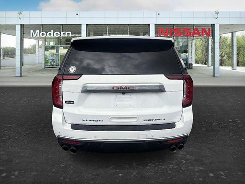 Used 2023 GMC Yukon Denali AWD/4WD image 4