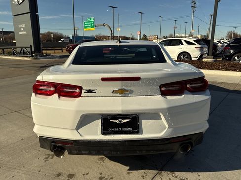 Used 2022 Chevrolet Camaro LT image 20