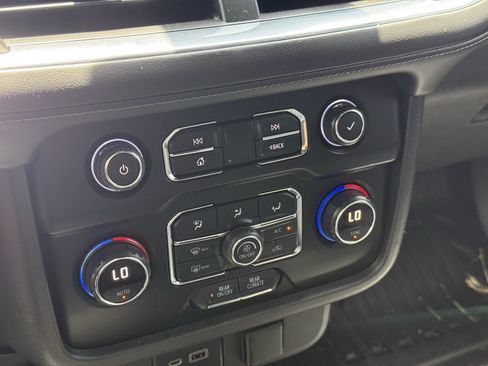 Used 2021 Chevrolet Tahoe 2WD w/ Remote Keyless Entry Package image 22