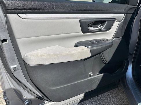 Used 2020 Honda CR-V LX image 12