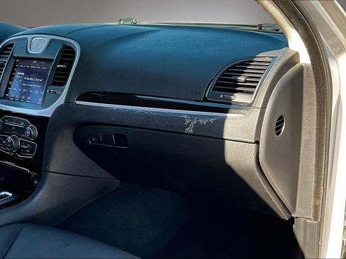 Used 2023 Chrysler 300 Touring w/ Sport Appearance Package image 26