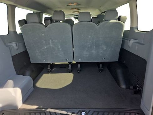 Used 2015 Ford Transit 350 XLT RWD image 43