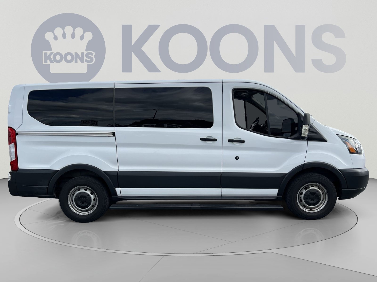Used 2016 Ford Transit 150 XL RWD image 8
