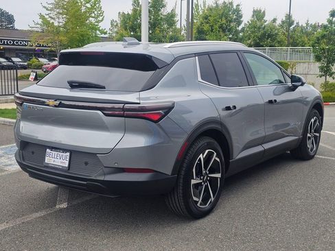 New 2026 Chevrolet Equinox EV LT AWD/4WD image 5
