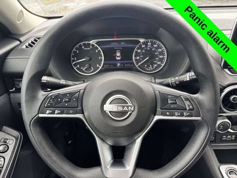 Used 2024 Nissan Sentra SV FWD image 25