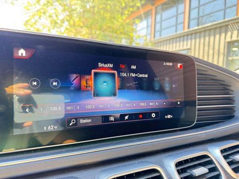 Used 2020 Mercedes-Benz GLS 450 4MATIC image 15