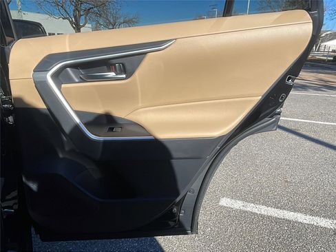 New 2025 Toyota RAV4 XLE Premium image 15