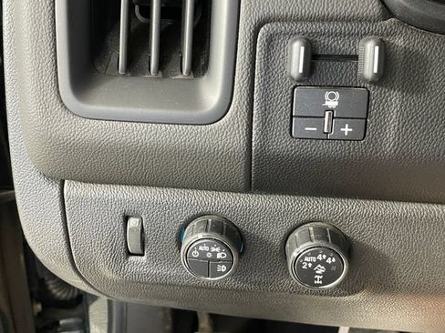 Used 2018 Chevrolet Colorado ZR2 w/ ZR2 Dusk Special Edition AWD/4WD image 10