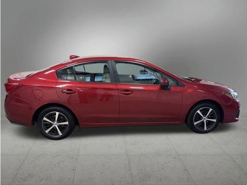 Used 2022 Subaru Impreza 2.0i Premium AWD/4WD image 2
