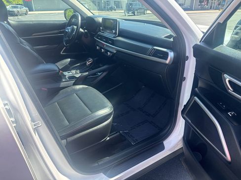 Used 2020 Kia Telluride LX AWD/4WD image 28