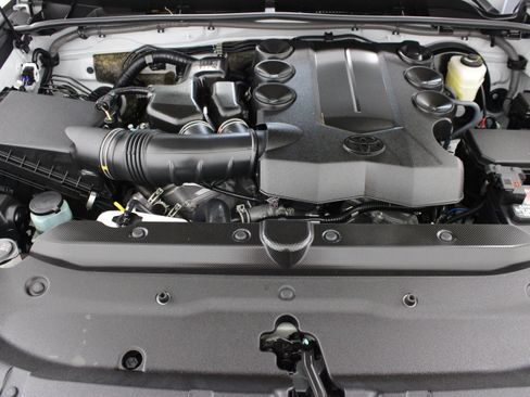 Used 2024 Toyota 4Runner Limited RWD image 39