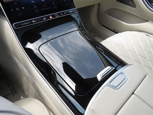 Used 2024 Mercedes-Benz S 580 4MATIC Sedan image 20