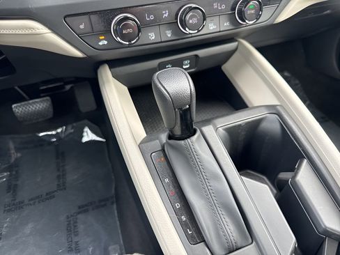 Used 2024 Honda Accord EX image 17