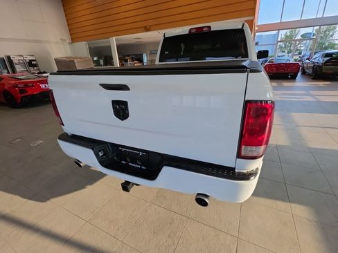 Used 2019 RAM 1500 Express w/ Express Value Package AWD/4WD image 9
