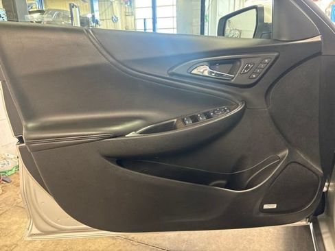 Used 2022 Chevrolet Malibu Premier FWD image 10