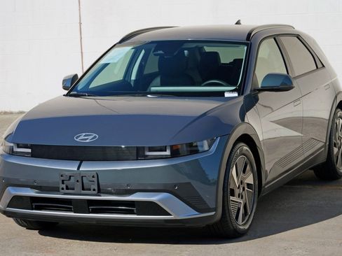 Used 2025 Hyundai Ioniq 5 SEL image 46