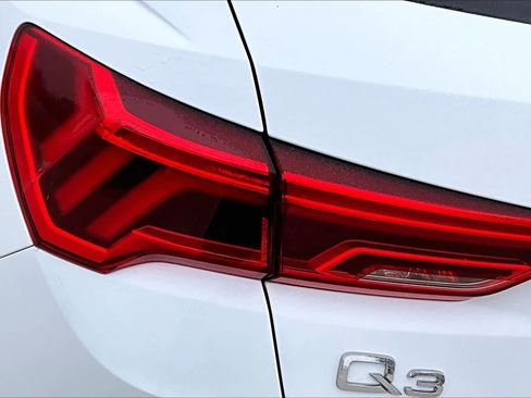 Used 2020 Audi Q3 2.0T Premium Plus w/ Premium Plus Package image 26